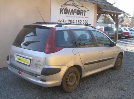Peugeot - 206