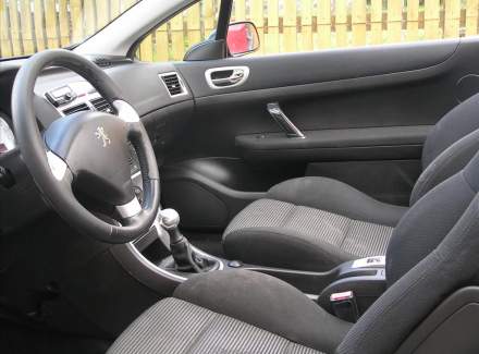 Peugeot - 307