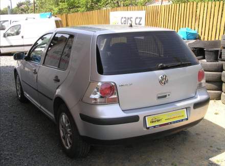 Volkswagen - Golf