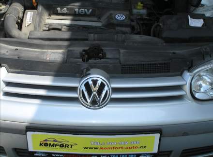 Volkswagen - Golf