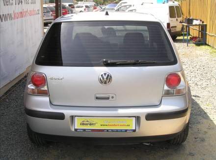 Volkswagen - Golf