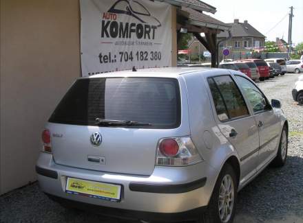 Volkswagen - Golf