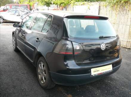 Volkswagen - Golf