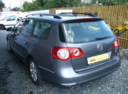Volkswagen - Passat