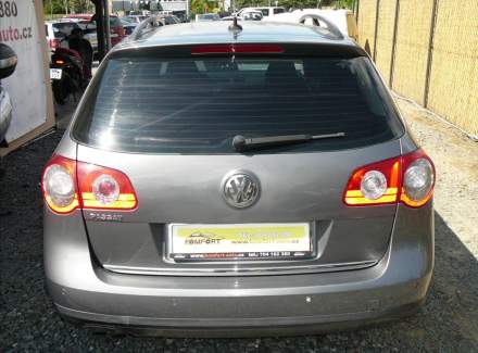 Volkswagen - Passat