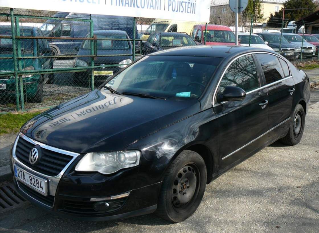 Volkswagen - Passat