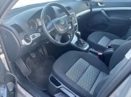 Škoda - Octavia