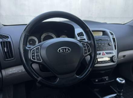 Kia - Cee'd