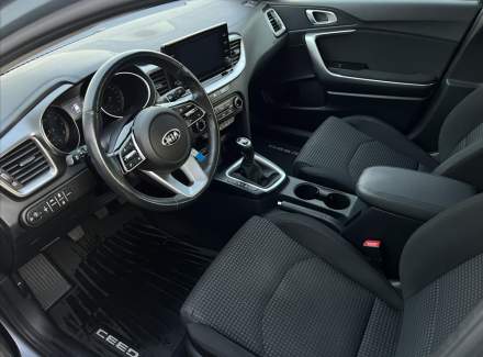 Kia - Cee'd