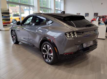 Ford - Mustang Mach-E