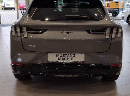 Ford - Mustang Mach-E