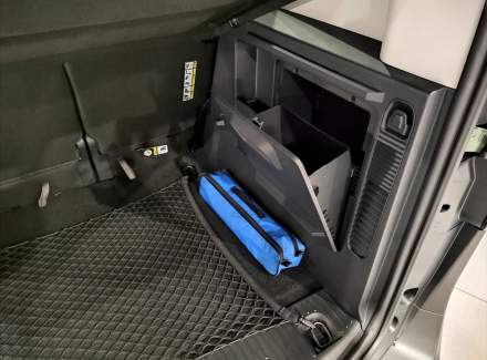 Ford - Tourneo Courier