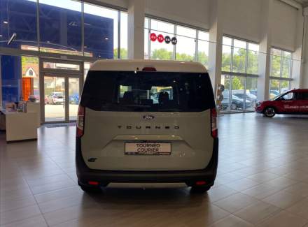 Ford - Tourneo Courier
