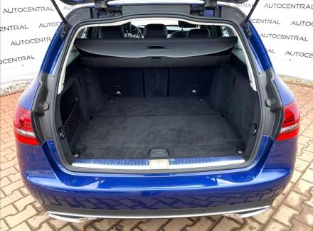 Mercedes-Benz - C-class