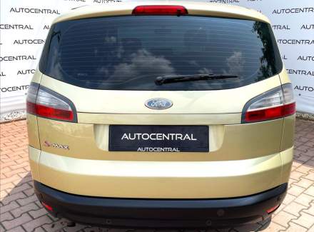 Ford - S-MAX