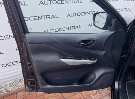 Nissan - Navara