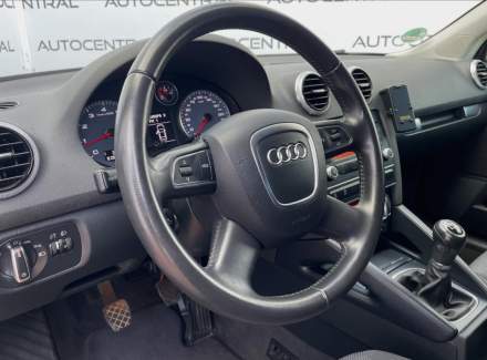 Audi - A3
