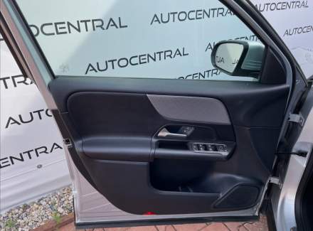 Mercedes-Benz - GLB