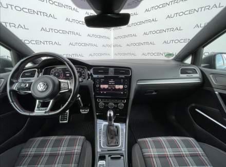Volkswagen - Golf