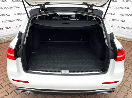 Mercedes-Benz - E-class