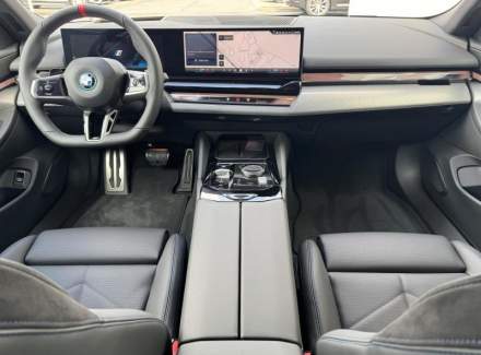BMW - i5