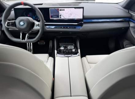 BMW - i5