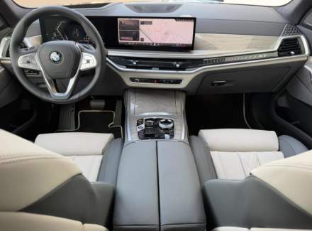 BMW - X7