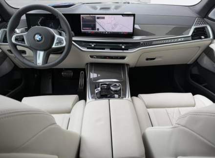 BMW - X7
