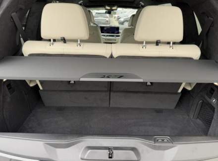 BMW - X7