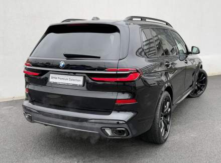 BMW - X7