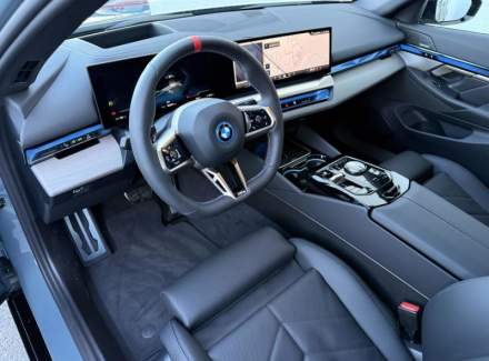 BMW - i5
