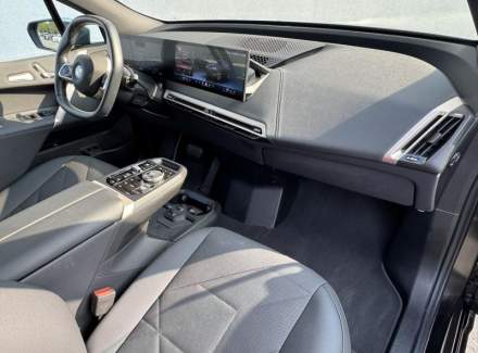 BMW - iX