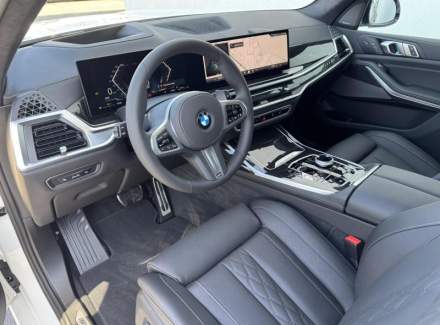 BMW - X7