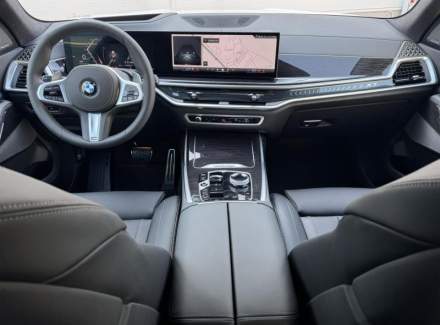 BMW - X7