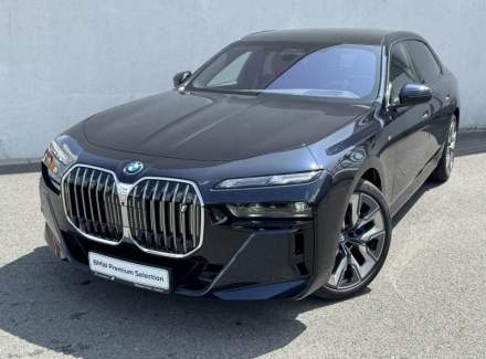 BMW - i7