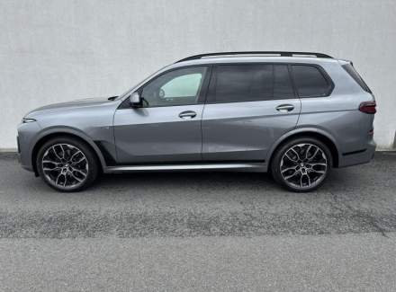 BMW - X7
