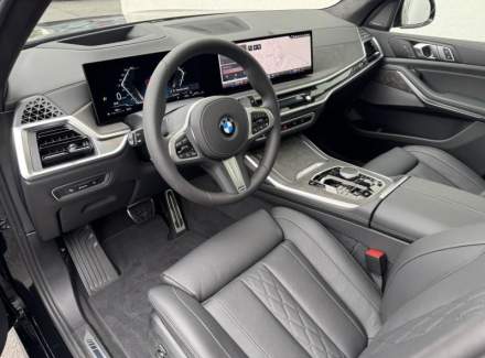 BMW - X7