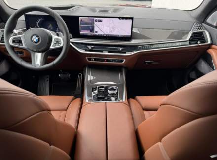 BMW - X7