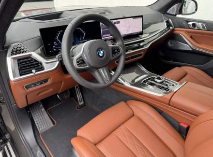 BMW - X7