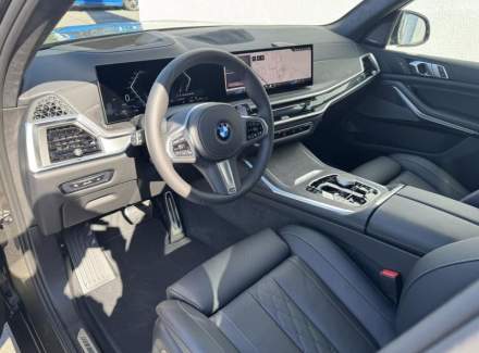 BMW - X7