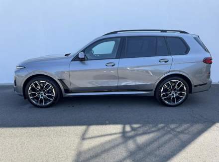 BMW - X7