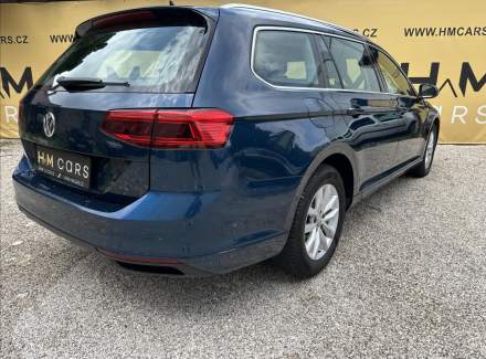 Volkswagen - Passat