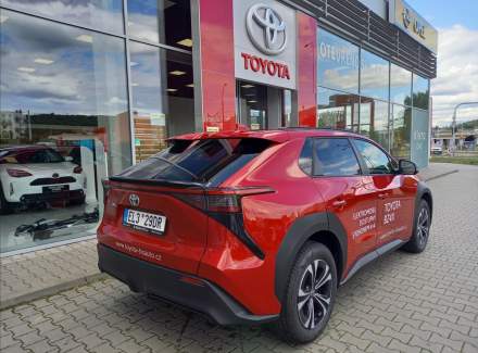 Toyota - bZ4X
