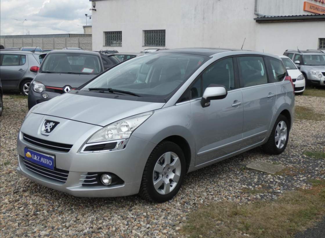 Peugeot - 5008