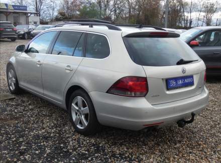 Volkswagen - Golf