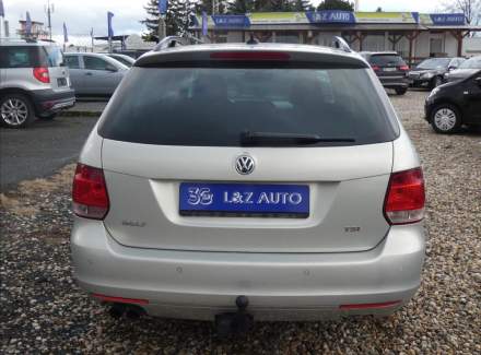 Volkswagen - Golf