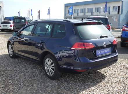 Volkswagen - Golf
