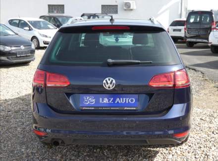 Volkswagen - Golf