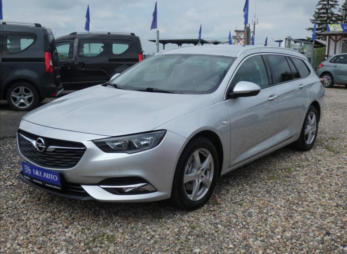 Opel - Insignia