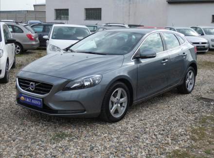 Volvo - V40